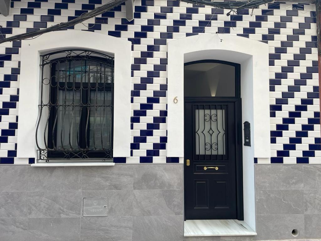 Apartamentos Sol Y Luna La Línea de la Concepción Eksteriør bilde